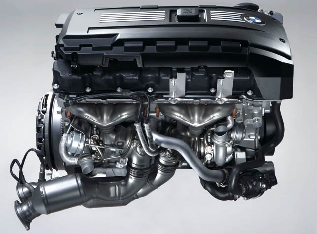 the engine of a car is shown in this image