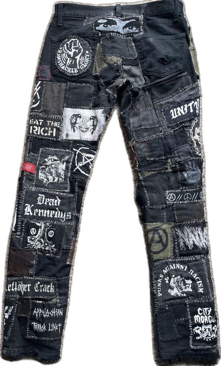 Crust pants Crust Pants Punk, Crust Pants Patch Ideas, Crust Jeans, Crust Shorts, Crust Punk Fashion, Crust Jacket, Patch Pants Punk, Crust Punk Pants, Patch Trousers