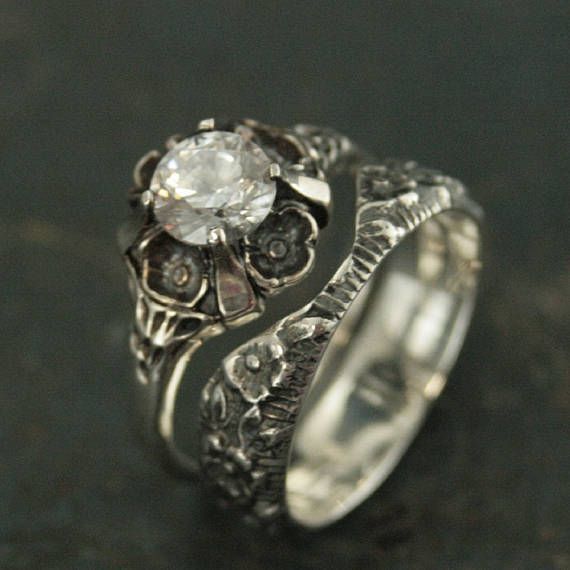 Floral Bridal Set~Antique Style Ring~Vintage Style Ring~Flower Ring~Floral Ring~Promise Ring~La Fran Vintage Wedding Ring Sets Victorian, Engagement Ring Sets Vintage, Alternative Wedding Ring Set, Flower Engagement Ring Silver, Silver Antique Wedding Ring, Silver Antique Engagement Ring, Alternative Silver Engagement Rings, Vintage Wedding Rings Set, Silver Antique Rings