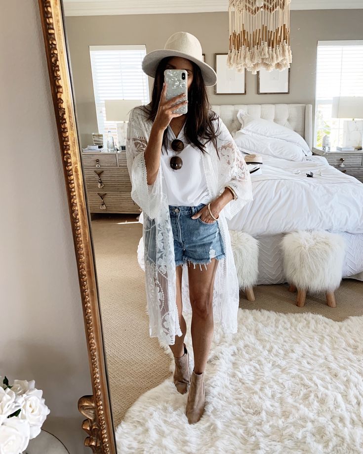 White Lace Kimono Outfit, Lace Duster Outfit, Lace Kimono Outfit, Wide Brim Hat Outfit, Brim Hat Outfit, Summer Kimono Outfit, White Lace Kimono, Kimono Outfit, Nashville Outfits