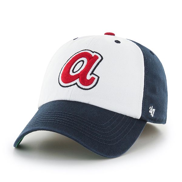 the atlanta braves'47 cleanout hat is white and navy blue with red accents