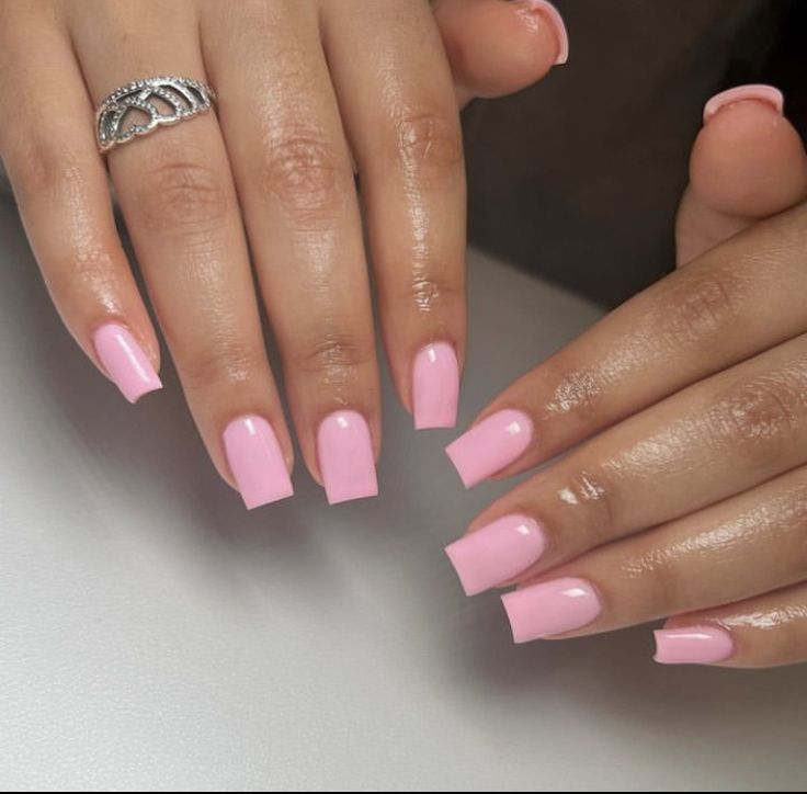 Light Pink Acrylic Nails, Nails Biab, Short Pink Nails, Pink Tip Nails, Pink Gel Nails, Girly Acrylic Nails, Simple Acrylic Nails, Work Nails, Classy Acrylic Nails