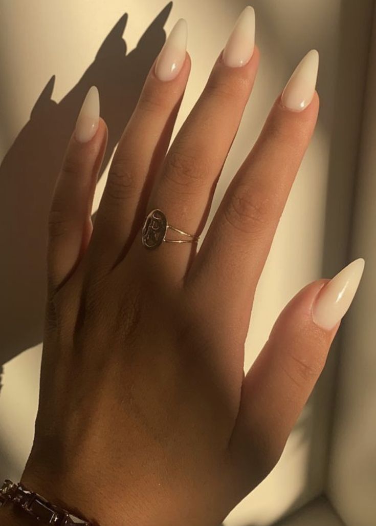 Milky Nails, Snap Friends, Casual Nails, Work Nails, Classy Acrylic Nails, Chinese Symbols, Acrylic Nails Coffin Short, Elegant Nails, Classy Nails