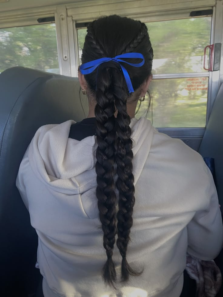 Xc Hair Styles Ribbon, School Spirit Hairstyles, Hair For Cheer Practice, Cheer Braid Hairstyles, Cheer Hairstyles For Practice, Volleyball Tryout Hairstyles, Club Volleyball Hairstyles, Hair Styles For Ponytails, Cute Hairstyles For Sport