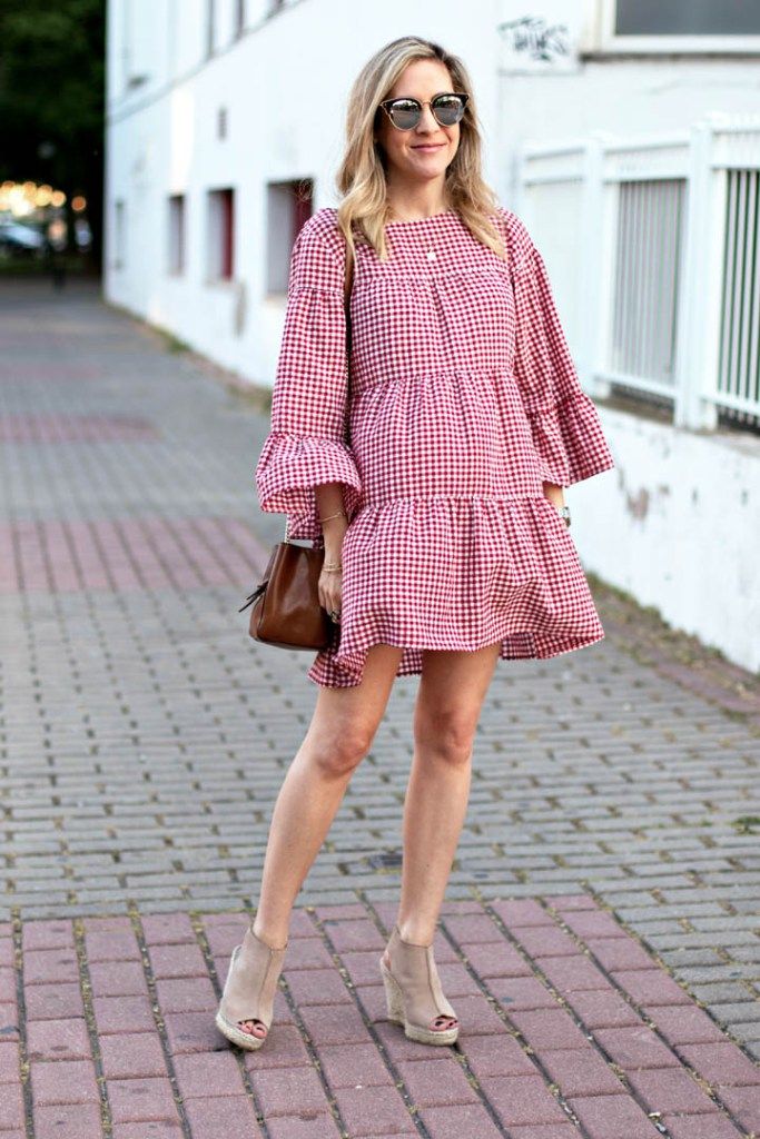 Summer Feelings in a Red Gingham Dress Red Gingham Dress, All Body Types, Spain Fashion, Dress Date Night, Red Gingham, Date Night Dresses, Gingham Dress, Summer Maxi Dress, Beach Dresses