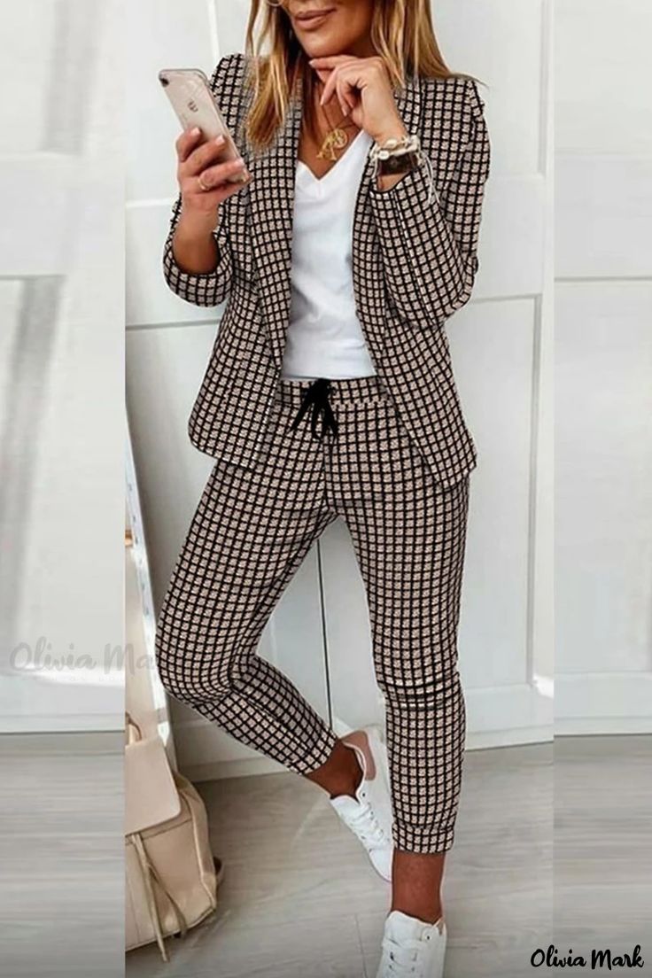 Olivia Mark - Exquisite Two-Piece Set in Black Khaki with a Stylish Print Patchwork, Turndown Collar, and Long Sleeves Formal Suits For Women, Straight Clothes, Work Fits, Two Piece Pants Set, Traje Casual, Blazer Outfit, Blazer Set, Printed Blazer, Turndown Collar