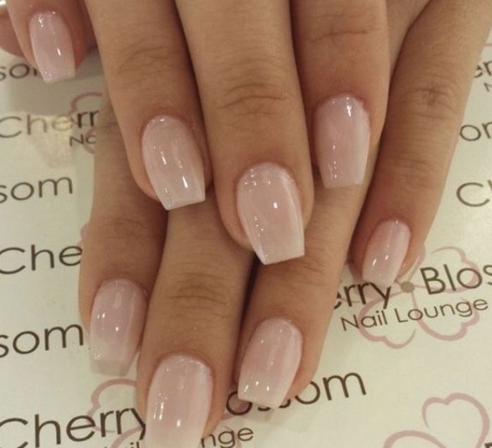 Short natural looking acrylic nails; neutral color coffin ... #gelnails #nailart #nailideas Natural Looking Acrylic Nails, Unghie Sfumate, Short Coffin Nails, Dermal Piercing, Classy Acrylic Nails, Super Nails, Neutral Nails, Coffin Nails Designs, Short Acrylic Nails