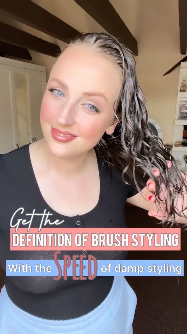 Marisa - Healthy Curly Hair Tips on Instagram: “Do you do anything differently to your hair to make sure yours is a #HotCurlSummer? AD No one wants to spend ages diffusing soaking wet…” Healthy Curly Hair Tips, Healthy Curly Hair, Create A Routine, Hair Brushing, Curly Hair Beauty, Curl Definition, Curl Defining, Soaking Wet, Curly Hair Routine