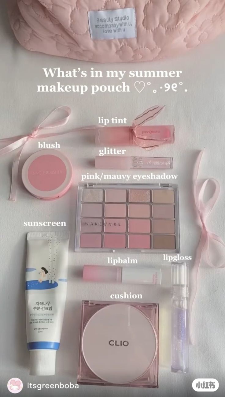 Makeup Essentials Korean, Korean Makeup Pouch Aesthetic, Makeup Pouches Aesthetic, Whats In My Makeup Pouch, Whats In My Bag Aesthetic Korean, Makeup Bags Aesthetic, Korean Makeup Bag, Makeup Pouch Aesthetic, Korean Pouch