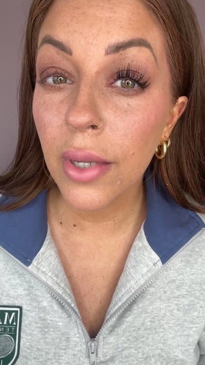 Cally Jones | Eyebrow Mapping! Use this technique and see what you think! Eyebrows truly do frame your face! They can make a HUGE DIFFERENCE! Save… | Instagram Think Eyebrows, Eyebrow Mapping, Beautiful Eyebrows, Save Instagram, Easy Makeup Tutorial, Simple Makeup Looks, Eyebrow Tutorial, Brow Shaping, What You Think