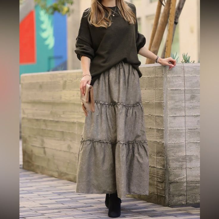 New Elastic Drawstring Waist Tiered Poplin Maxi 100% Cotton Maxi Skirt Outfits, Long Gingham Skirt, Maxi Skirt And Tshirt, Plus Size Maxi Skirt Outfit, Tiered Maxi Skirt Outfit, Tiered Skirt Outfit, Smart Outfits, Maxi Skirt Outfit, High Waist Long Skirt