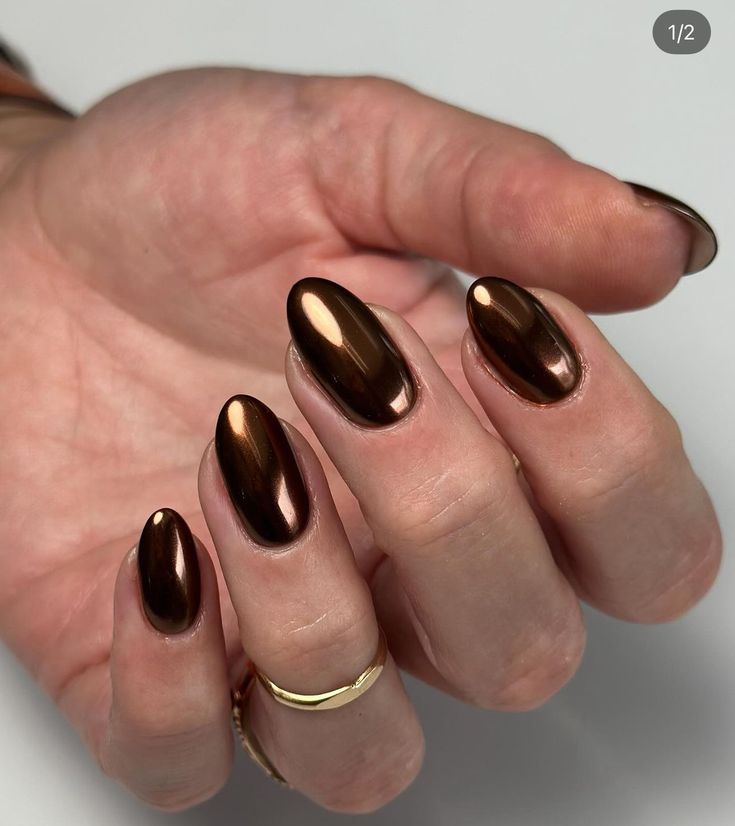 Brown Holiday Nails, Chocolate Chrome, Fall Nail Trends, Nails Winter, Shiny Nails, Striped Nails, Metallic Nails, Sparkle Nails, Great Nails