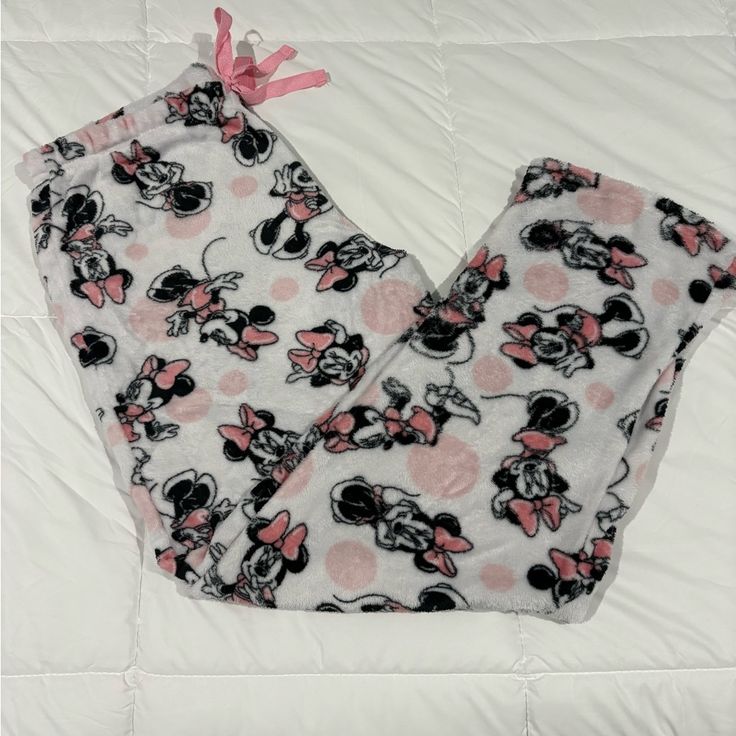 Disney Minnie Mouse Pajama Pants Fleece White & Pink Pink Draw String Tie Nwot! Never Worn!! Women’s Size Medium Great Valentine’s Day Gift! Minnie Mouse Pj Pants, Disney Pajama Pants, Plush Pajama Pants, Ropa Aesthetic, Disney Pajamas, Cute Pajama Sets, Beads Bracelet Design, Cute Pajamas, Bracelet Design