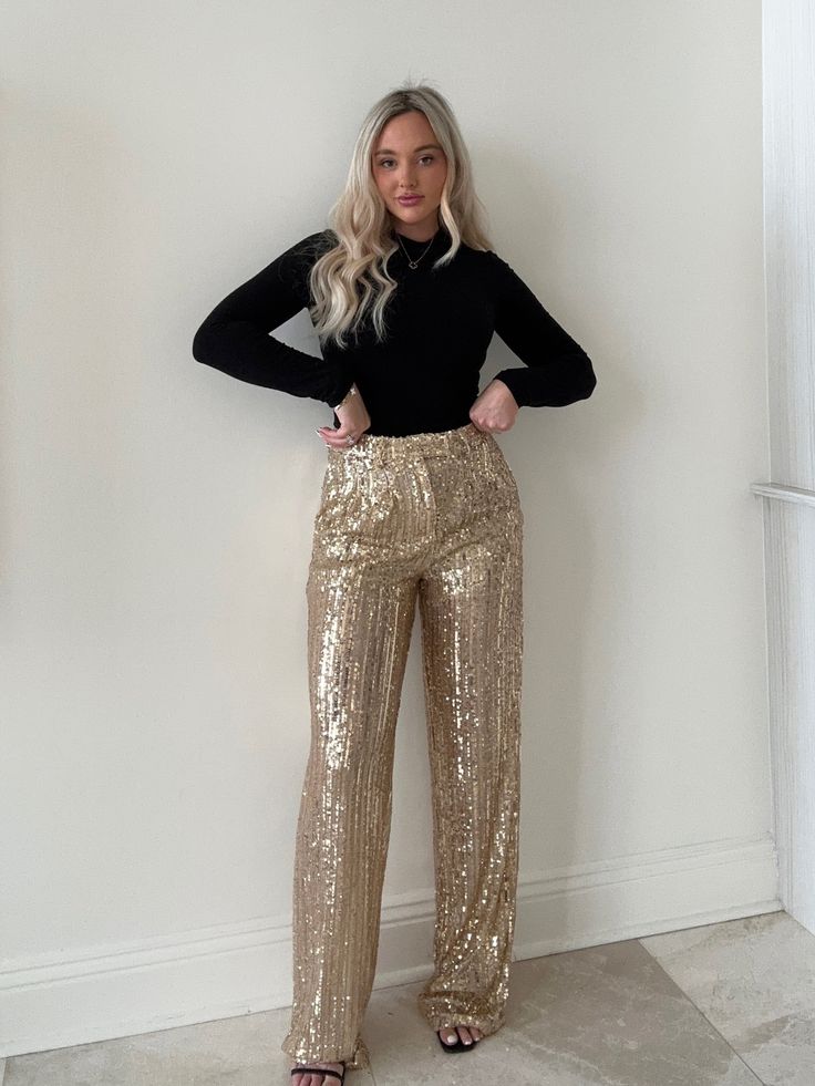 Casual Sparkle Outfit, Sequin Pants Outfit Plus Size, Sparkle Outfit Ideas, Champagne Sequin Pants Outfit, Cheap Forever 21 Party Bottoms, Outfits With Sequin Pants, Vegas New Years Eve Outfit, Christmas Work Party Outfit Classy, Fall Party Outfit Night