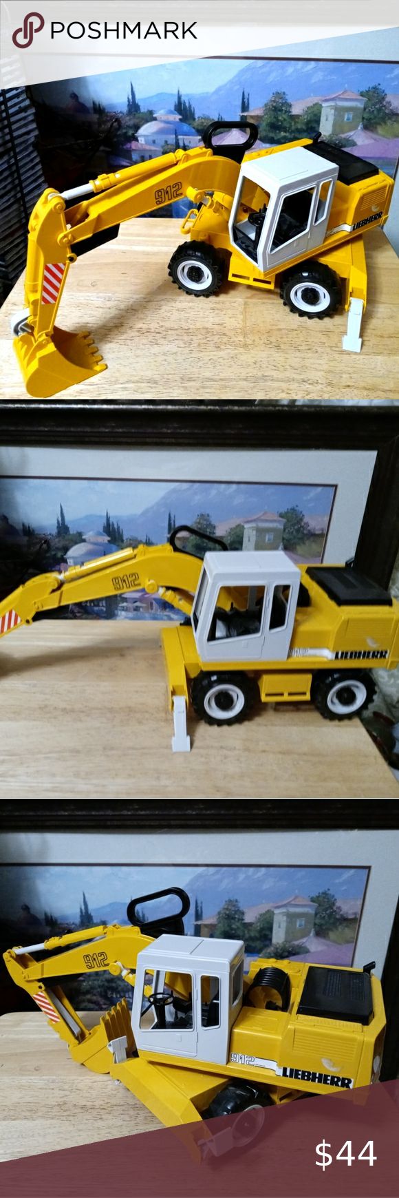 🚜Liebherr 912 Excavation Toy By Bruder MadeGermany,Power Shovel Realistic🚛 Shovel, Gift Item, Screw, Glue, Toy Car, Best Gifts, Germany, The Incredibles, Toys