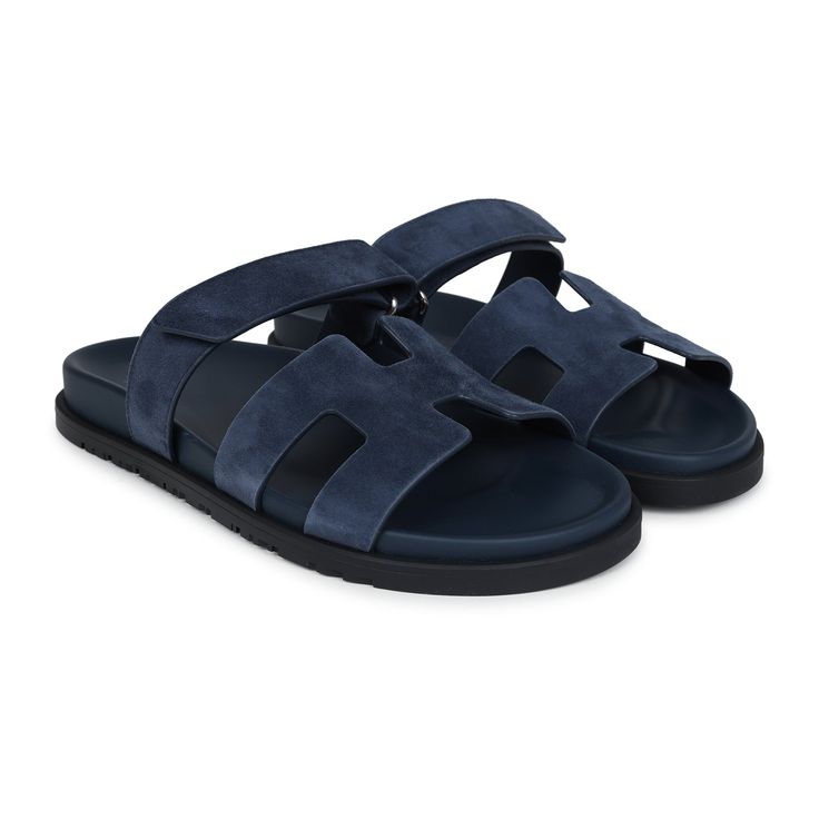 This pair of Hermes Chypre Techno sandals are in Bleu Celeste suede leather with Black rubber soles, adjustable straps, and Palladium hardware in a size 40.5 EU.Origin: ItalyCondition: New and never wornAccompanied by: Hermes box, dustbagsSize: 40.5 EU Posh Shoes, Hermes Slippers, Luxury Sandals, Navy Sneakers, Devil Wears Prada, Hermes Shoes, Hermes Box, Backpack Tote Bag, Blue Sandals