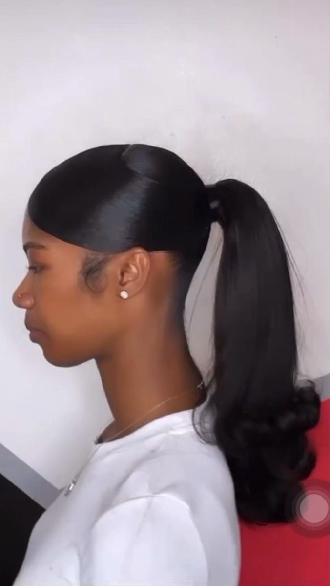 @HoodMouse🎭 Swoop And High Ponytail, High Ponytail Bumped Ends, 90s Swoop Ponytail, Different Ponytail Styles Black, Sleek Ponytail With Fringe, Cute High Ponytails For Black Women, Classic Ponytail Hairstyles Black Women, Heart Sleek Ponytail, Genie Ponytail Weave With Swoop