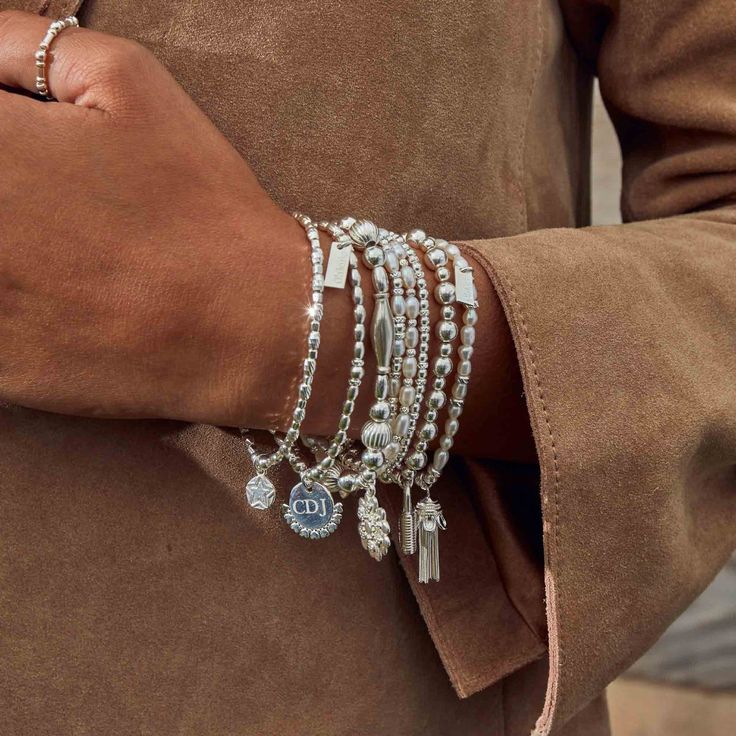 Trust The Journey, Soul Glow, Silver Bracelet Stack, Glow Bracelets, Dope Jewelry, Classy Jewelry, Stacked Jewelry, Jewelry Lookbook, Mode Inspo