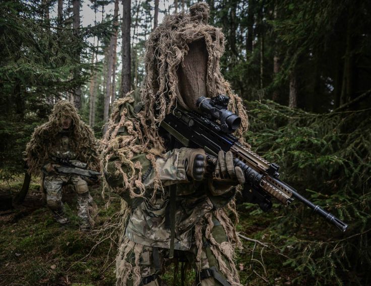 British army Ghillie Suit, Military Memes, Tactical Wear, Military Gear Tactical, Military Special Forces, Army Soldier, Military Gear, Special Operations, Survival Prepping