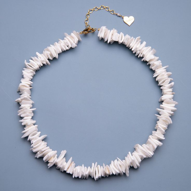 *Natural Puka Shells *14"-16" Adjustable (Sizes Available) *18K Gold Plated or Sterling Silver Plated *Handmade in Los Angeles Puka Shell Necklace, Face Jewellery, Puka Shell, Nameplate Necklace, Hand Chain, Shell Necklace, Bead Charm Bracelet, Chain Anklet, Dangly Earrings