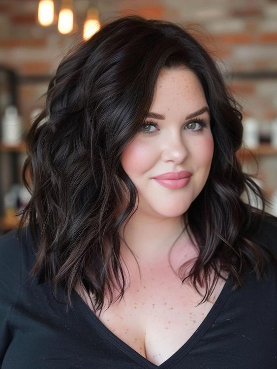 Top Haircuts for Plus Size in 2024 - Embrace Your Style Flattering Plus Size Haircut, Long Bob Hairstyles Plus Size, Lobs For Round Faces Plus Size, Curvy Face Haircut, Medium Length Dark Hair Styles, Mid Size Short Hair, Hairstyles For Plus Size Faces, Short Hair With Double Chin, Plus Size Round Face Hairstyles