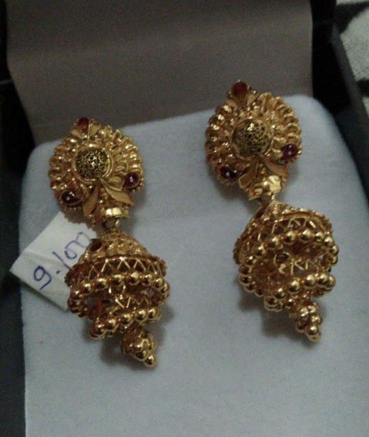 Gold Earrings For Wedding, Temple Jewellery Earrings, Earrings For Wedding, Gold Earrings Indian, Wedding Jewelry Sets Bridal Jewellery, Simple Gold Earrings, New Gold Jewellery Designs, Gold Earrings Models, Gold Earrings Wedding