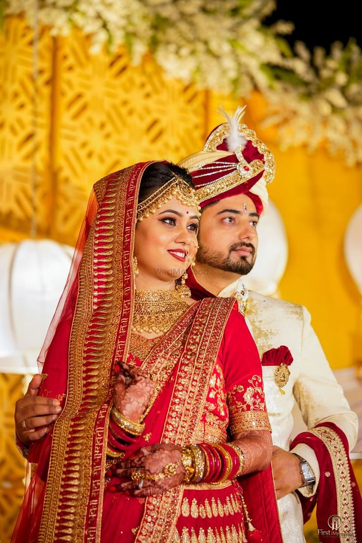 New Dulhan Pose, Marriage Poses, Indian Wedding Pictures, शादी की तस्�वीरें, Indian Bride Poses, Indian Bride Photography Poses, Indian Wedding Poses, Bride Photos Poses, Indian Wedding Photography Couples