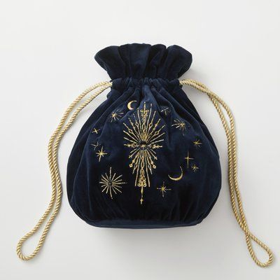 Potli Bag, Potli Bags, Pola Sulam, 자수 디자인, Bags Fashion, Velvet Bag, Embroidery Inspiration, Trendy Accessories, Gold Stars