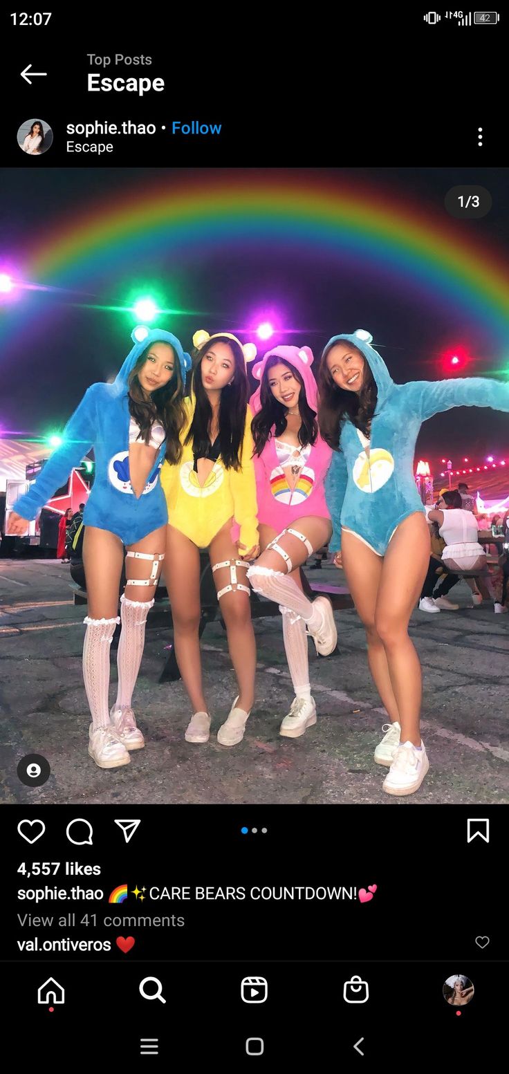 Edm Halloween Costumes Rave Outfits, Friend Rave Outfits, Carebear Rave Outfit, Trippy Halloween Costumes, Carebares Costume, Non Basic Duo Costumes, Care Bear Rave Outfit, Group Rave Costumes, Trio Rave Outfits