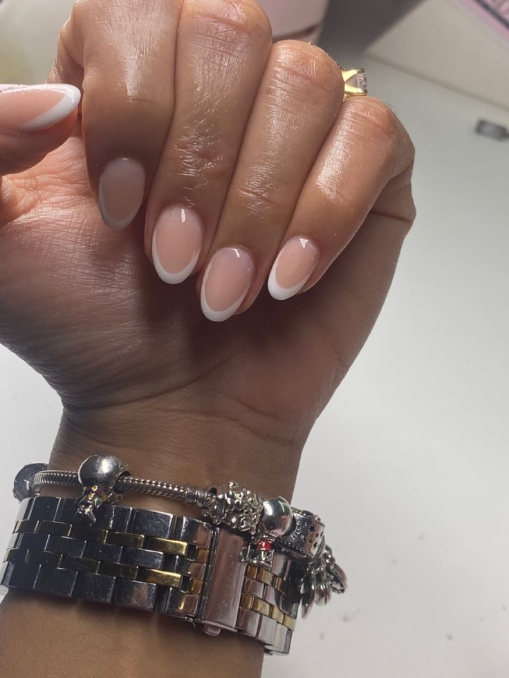 Cute Almond Nails, Short Almond Nails, Almond Shape Nails, Work Nails, Short Square Acrylic Nails, Almond Acrylic Nails, Short Acrylic Nails Designs, Oval Nails, Neutral Nails