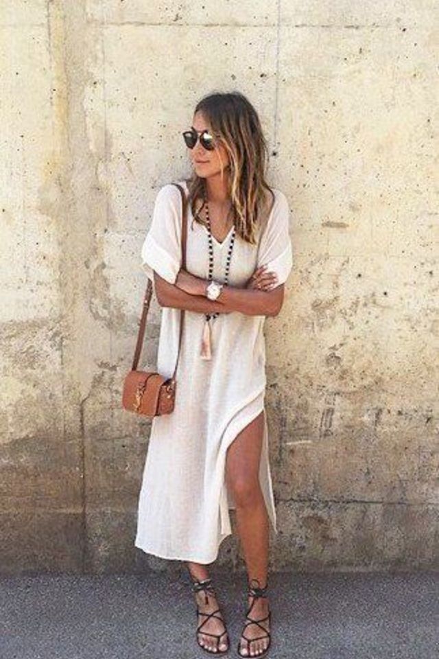 55 Cool Boho Chic Outfit Ideas To Wear This Year - EcstasyCoffee Skirt Labuh, Boho Street Style, Stile Boho Chic, Boho Styl, Boho Mode, Casual Chic Summer, Aritzia Dress, Chic Summer Outfits, Estilo Hippie