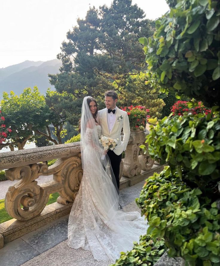 summertime wedding lake como italy lace dress long veil Wedding Dress Lake Como, Anastaziadupee Wedding, Italian Wedding Venues Lake Como, Italy Wedding Aesthetic Dress, Dream Wedding Lake Como, Italian Garden Wedding Dress, Italian Wedding Bride, Italian Wedding Gown, Wedding At Lake Como