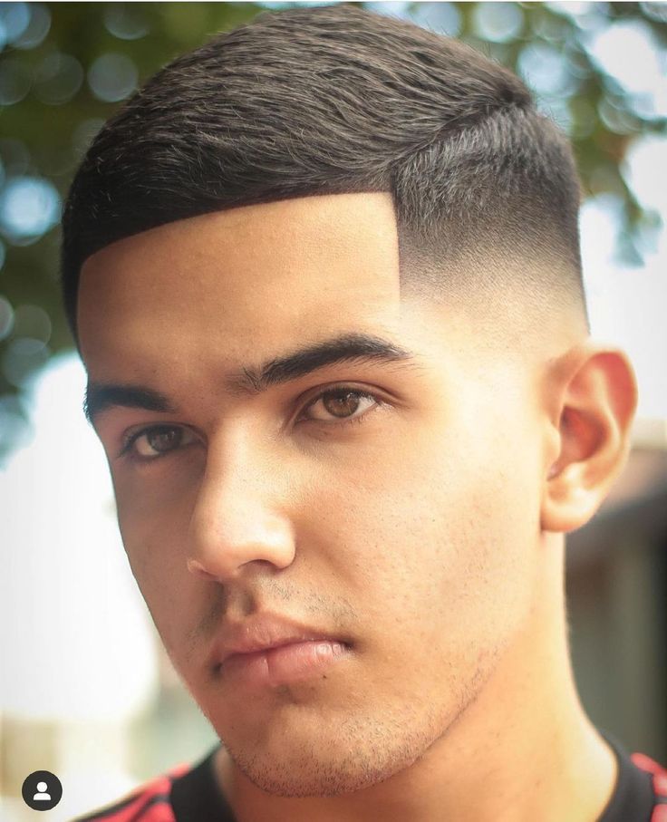 Hair To The Side, Stylish Mens Haircuts, Undercut Fade, Skin Fade, Disconnected Undercut, Mens Haircuts, Side Hairstyles, Fade Haircuts, Mens Haircuts Fade