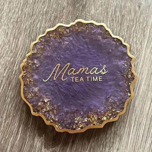 Gold Flake Resin Custom Coaster | Simple gifts for mom Resin Crafts To Sell, Diy Resin Casting, Bed Spring Crafts, Profitable Crafts, Resin Crafts Tutorial, Cool Pencil Drawings, Resin Wall Art, Simple Gift, Candle Business