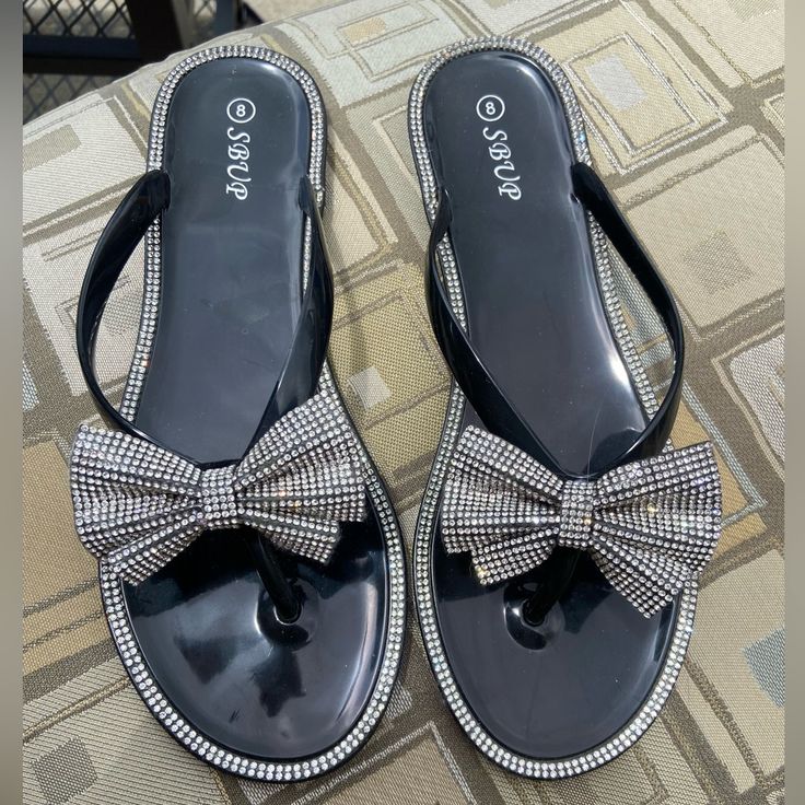 Never Worn , Beautiful Bling With Bow Sandals. Jelly Material Bow Sandals, Summer Sandals, Dream Shoes, Soft Girl, Shoe Game, Sandals Summer, Women's Shoes Sandals, Me Too Shoes, Jelly