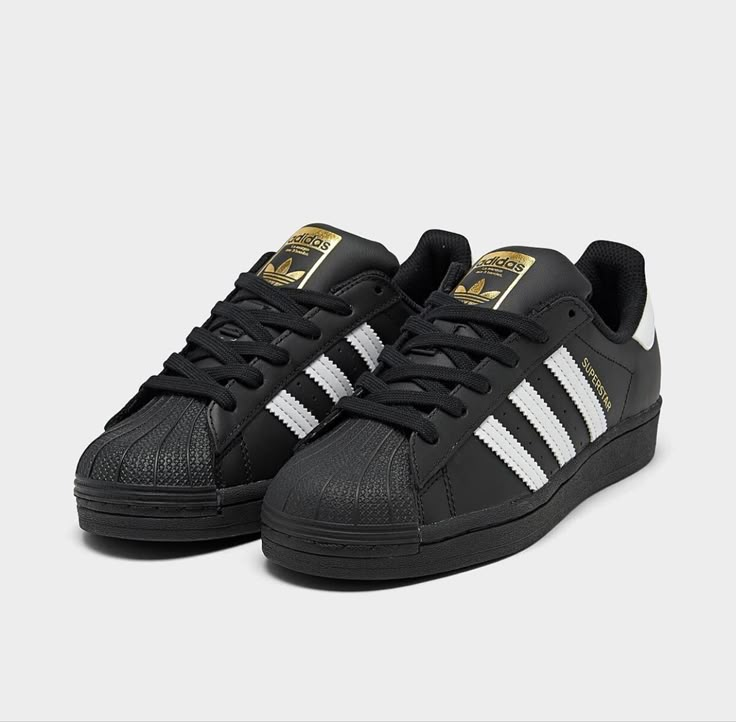 Adidas Shoes Women Superstar, Super Star Adidas, Leeds Fest, Adidas All Star, Adidas Superstar Black, Adidas Star, Black Superstar, Adidas Shoes Superstar, Superstars Shoes