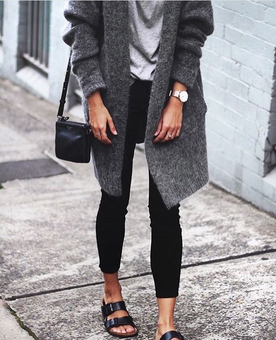 Fall Birkenstock Outfits, Birkenstock Outfit Fall, Birkenstock Outfit, Skandinavian Fashion, Fashion Content, Mode Casual, Outfit Trends, Slouchy Beanie, Business Outfit