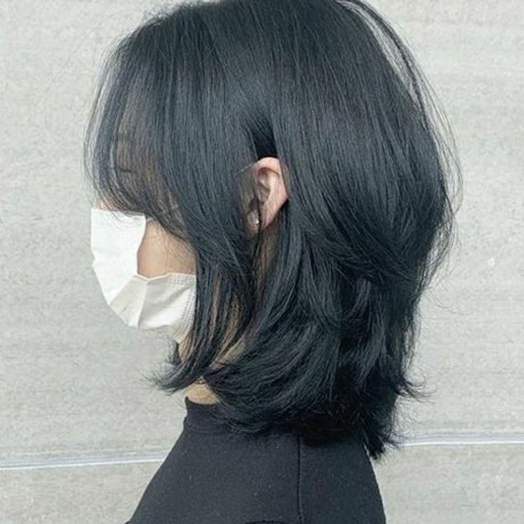 Shortish Hair, Short Hair Tomboy, Korean Short Hair, Asian Short Hair, Hair Inspiration Short, Hairstyles For Layered Hair, Short Layered Haircuts, Short Straight Hair, Haircuts For Medium Hair