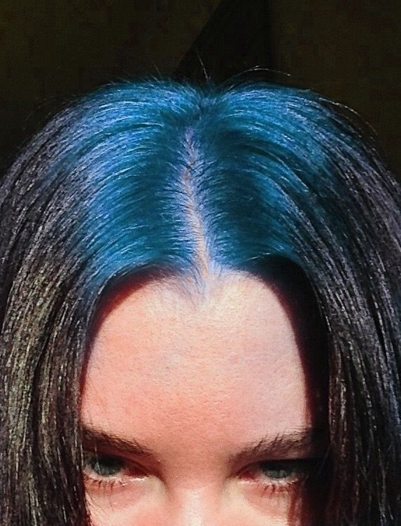 Blue Ghost Roots Black Hair, Black Hair With Blue Roots, Blue Ghost Roots, Blue Roots Black Hair, Colored Roots With Black Hair, Bleached Roots, Dyed Roots, Ghost Roots, Colored Hair Roots