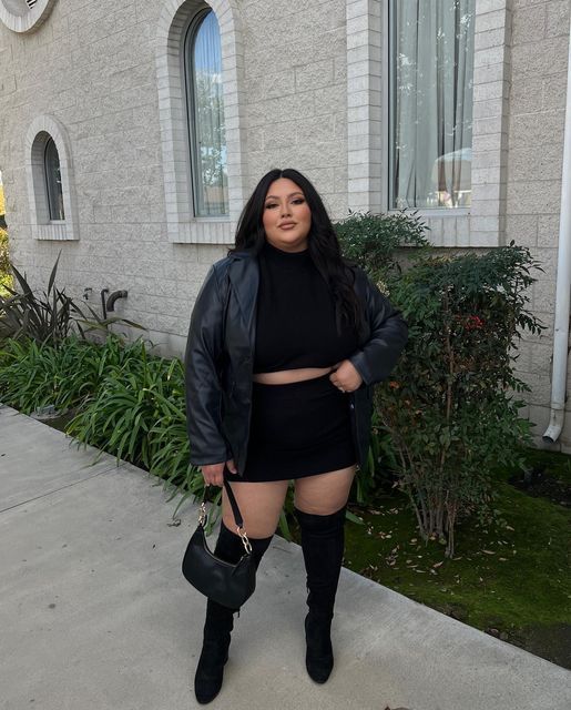 Black Plus Size Birthday Outfits, Fuerza Regida Concert Outfit Plus Size, Black Concert Outfit Plus Size, Karol G Concert Outfits Plus Size, Casual Party Outfit Plus Size, Winter Clubbing Outfit Plus Size, Rap Concert Outfit Plus Size, Black Outfits Plus Size, Plus Size Going Out Outfits Night Club