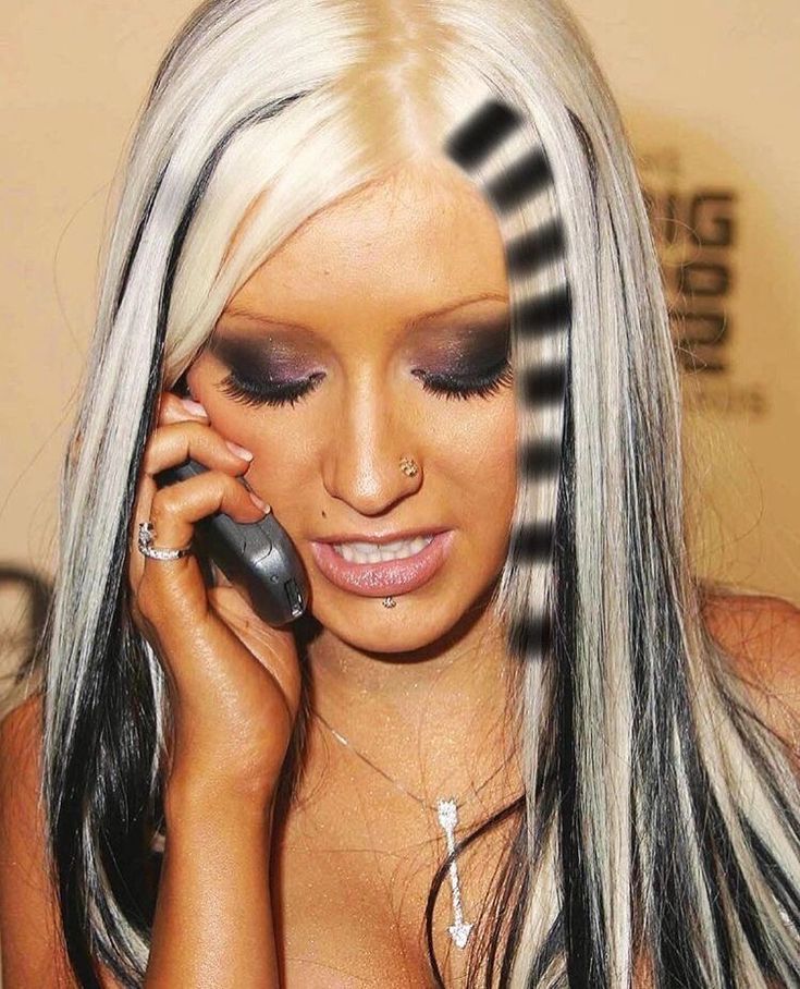 Y2k Black Eyeshadow, 2000s Hair Dye Ideas, Hair Dye Black And Blonde, Y2k Striped Hair, Spikey Hairstyles Y2k, 2000 Hair Color, Y2k Hair Dye Ideas, Bump It Hairstyles, Trashy 2000s Makeup