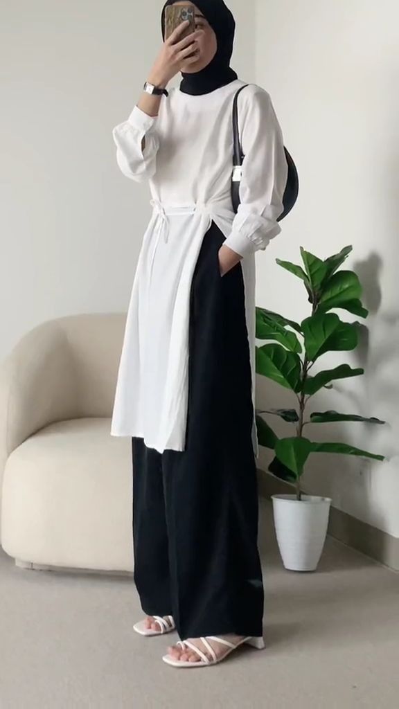 Muslimah Fashion Casual, Rok Outfit, Muslimah Outfit, Stile Hijab, Muslim Outfits Casual, Muslim Fashion Hijab Outfits, Hijab Style Casual, Hijabi Fashion Casual, Mode Abaya