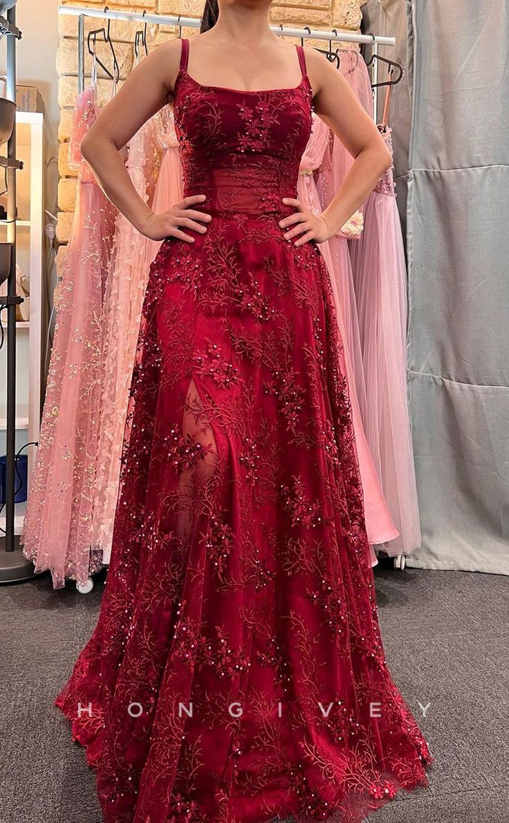 A Line Prom Dress, Chique Outfits, Color Rush, Estilo Hippie, Red Evening Dress, Long Sweater Dress, Prom Dress Inspiration, Pretty Prom Dresses, A Line Prom Dresses