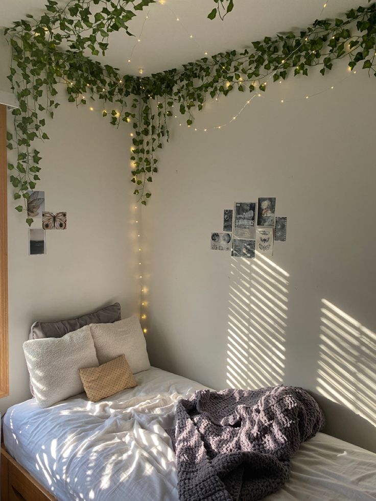 Vines, fairy lights, cozy, posters Cute Vine Ideas For Room, Room Decor Vines And Lights, String Fairy Lights Bedroom, Ivy Leaves And Fairy Lights, Cute Room Ideas With Vines, Vines In Bedroom Ideas Cozy, Aesthetic Fairy Lights Room, Vines In A Room, Leave Vine Room Decor