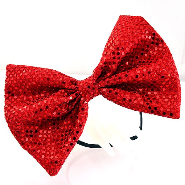 big red bow headband Red Bow Headband, Red Hair Bow, Bow Headband Hairstyles, Big Big, Red Bow, Flannel Fabric, Bow Headband, Cotton Flannel, Costume Party