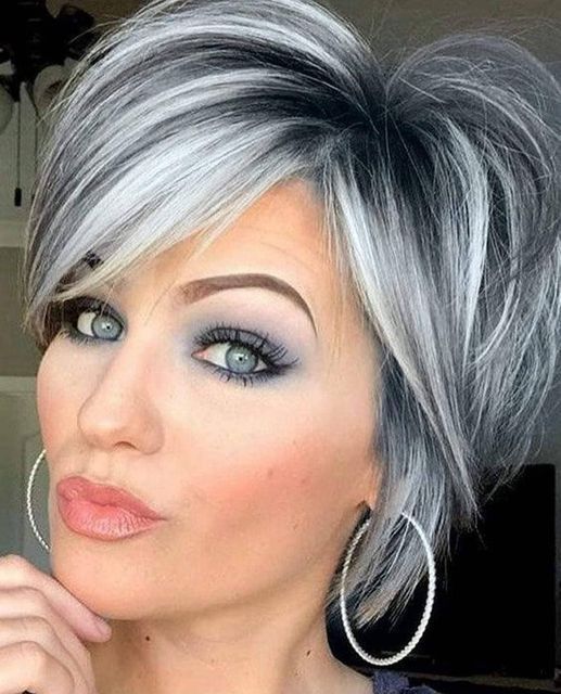 Grey Hair Transformation, Short Silver Hair, Gorgeous Gray Hair, Grey Hair Inspiration, Gray Hair Cuts, Silver Hair Color, Silver Grey Hair, Short Grey Hair, Blending Gray Hair