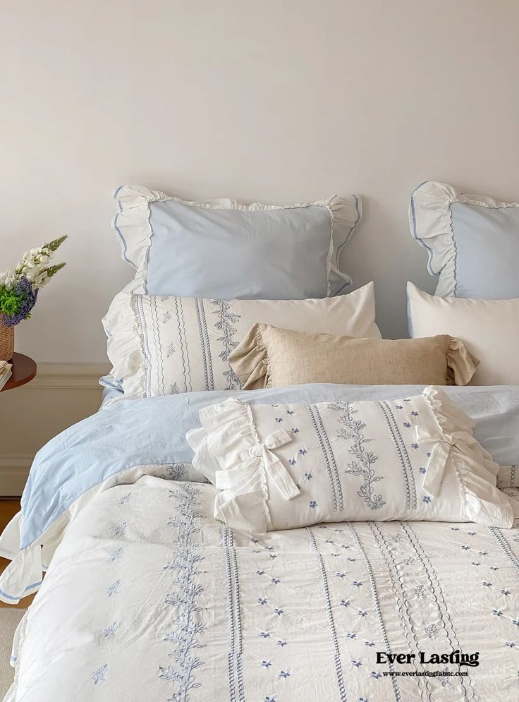 Beautiful Bed Designs, Stylish Bedding, Ruffle Duvet Cover, Blue Bedding Sets, Blue Duvet Cover, Ruffle Bedding, Stylish Beds, Room Inspiration Bedroom, Room Ideas Bedroom