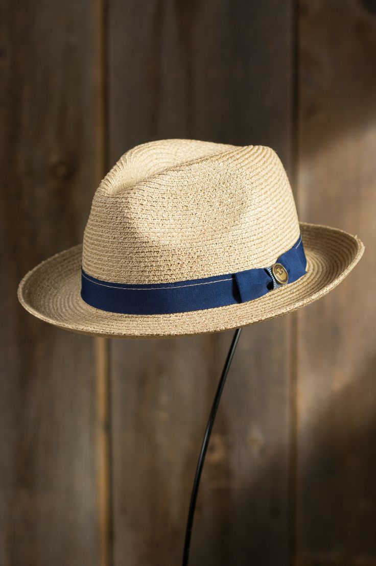 Gilles Goorin Brothers Crushable Straw Fedora Hat #79779 (available in 2 colors) Fedora Hat Men Outfits, Mens Straw Hats, Mens Dress Hats, Casual Hats, Mens Hats Fashion, Fedora Hat Men, Mens Hats, Straw Fedora Hat, Head Gear