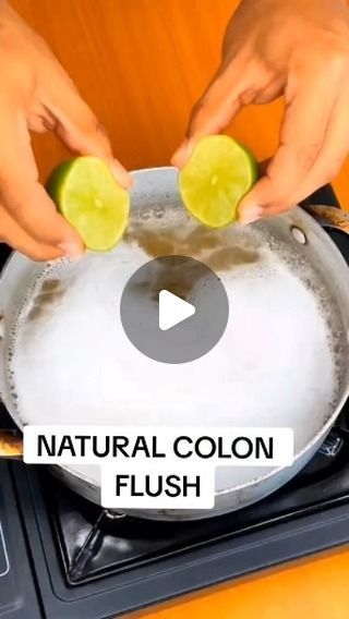 Colon Flush, Homemade Colon Cleanse, Colon Cleanse Drinks, Clean Colon, Colon Cleanse Recipe, Colon Detox, Colon Health, Fat Flush, Ginger Smoothie