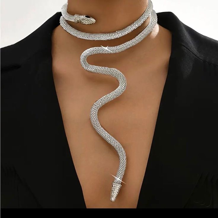 Perfect Piece To Add Some Spice To Any Outfit! New Shine All Night In This Mesh Snake Necklace! Shine Bright Like A Diamond! This Gorgeous Necklace Is So Unique. It Is A Head Turner! It Works Great For All Kind Of Outfits That Needs Some Extra Spice. It Is Bendable, Flexible, Adjustable And Multi-Functional. Wrap It However You Want! Anything You Can Imagine! Wear Twisted Or As A Collar. You Can Bend It In Any Way, So Everytime It Will Look Different. Can Be Worn In So Many Ways: - As A Necklace Serpent Necklace, Medusa Costume, Snake Necklace Silver, Snake Necklace, Shine Bright Like A Diamond, Arm Cuff, Of Outfits, Purse Accessories, Hat Band